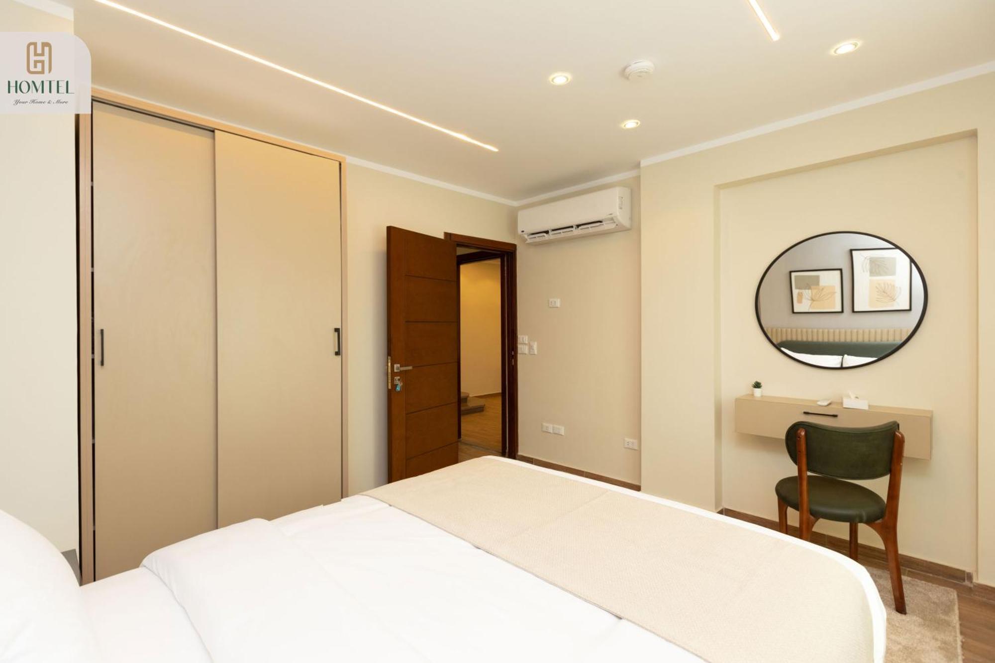 Homtel Auc